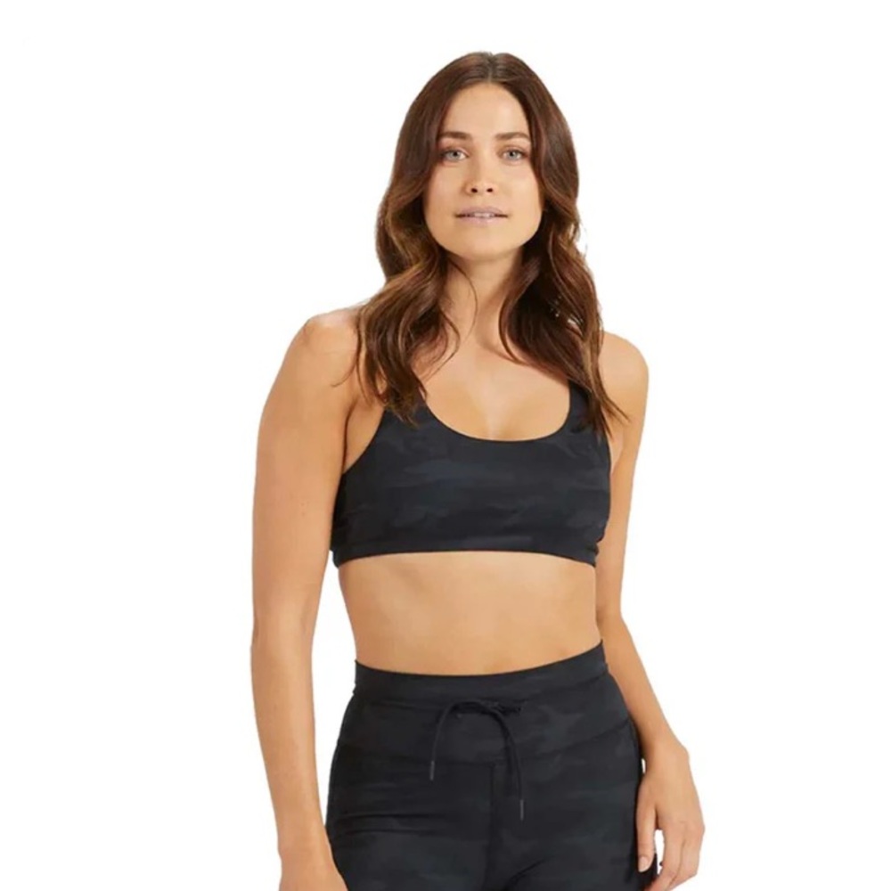 NWT Vuori Yosemite Black Camo Bra Large